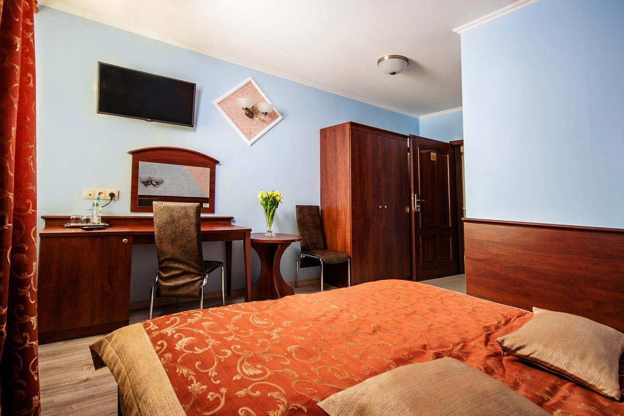 Hotel Irys Lublin Exteriör bild