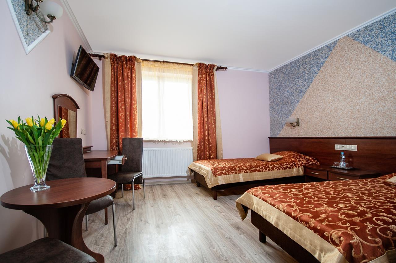 Hotel Irys Lublin Exteriör bild