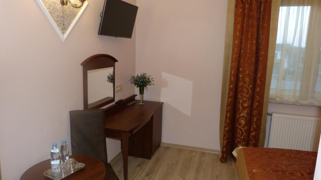 Hotel Irys Lublin Exteriör bild